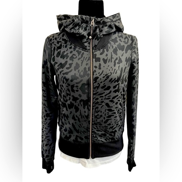 Lululemon Namaskar Hoodie Animal Print Black Size 4 - Picture 3 of 14